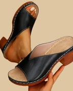 Black / 4US