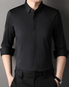 Black / M