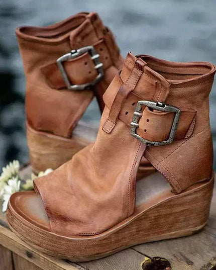 Dawn | Wedge Sandals with Buckle in Boho Style