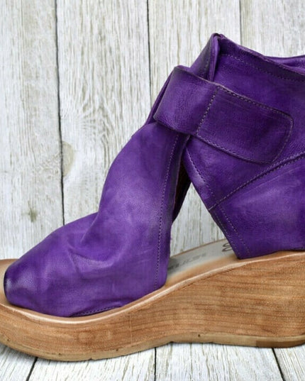 Dawn | Wedge Sandals with Buckle in Boho Style