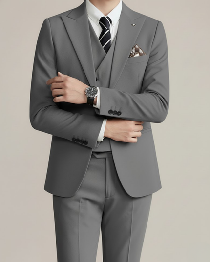 Men’s Three-Piece Suit – Tailored Formal Wedding Ensemble