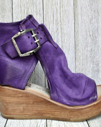 Dawn | Wedge Sandals with Buckle in Boho Style