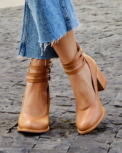Casilda | Smooth Sandals with Ankle Strap and Thick Heel
