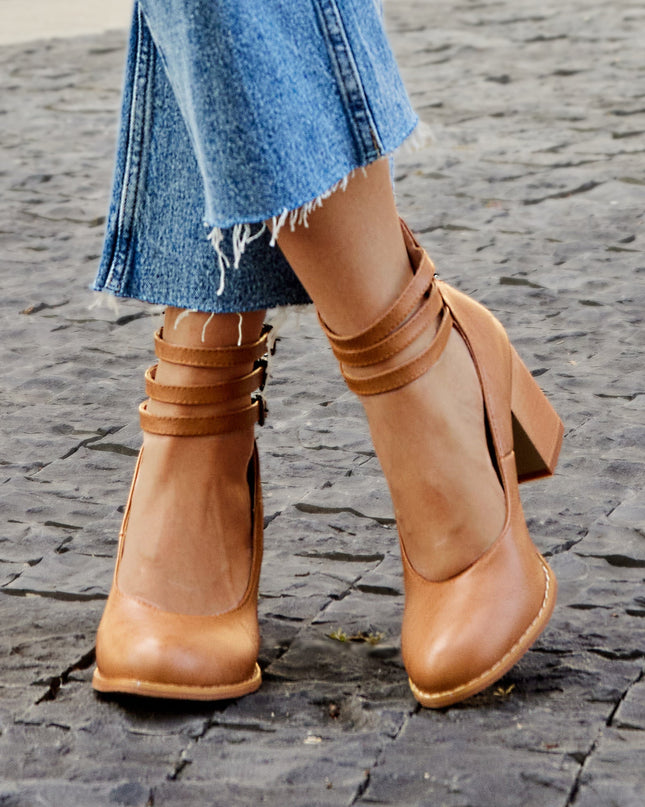 Casilda | Smooth Sandals with Ankle Strap and Thick Heel