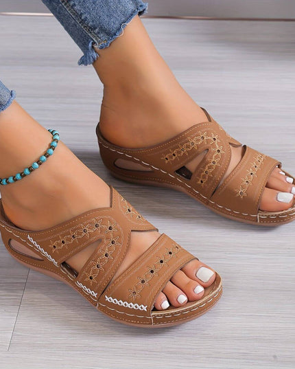 Soleva | Slip-Resistant Orthopedic Sandals
