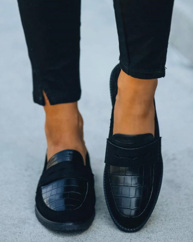 Hannah | Crocodile Texture Loafers for Women Fashion
