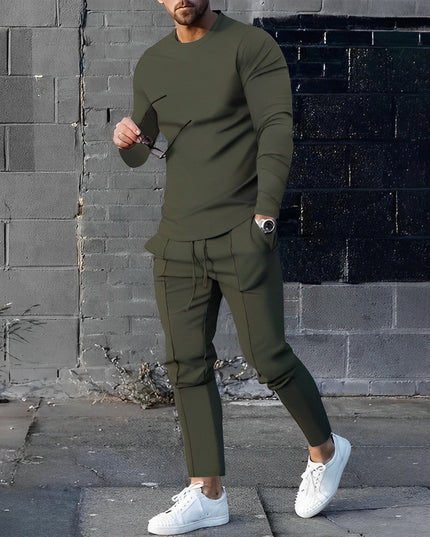 Modern and Trendy Sweatshirt and Trousers Set for Men