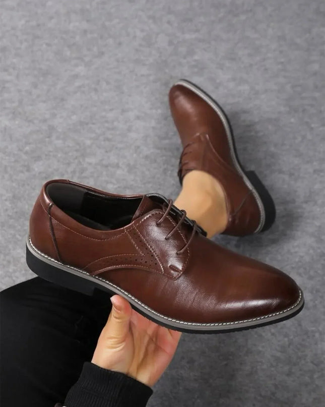 Men’s Oxford Dress Shoes – Brogue Detail – Closed Lace – Formal Fit