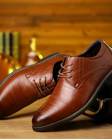 Men’s Oxford Dress Shoes – Brogue Detail – Closed Lace – Formal Fit