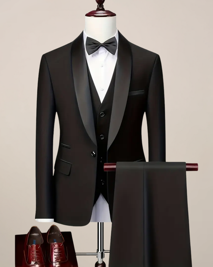 Men’s Slim Fit Three-Piece Tuxedo Suit – Tailored Formal Ensemble for Weddings & Black-Tie Events