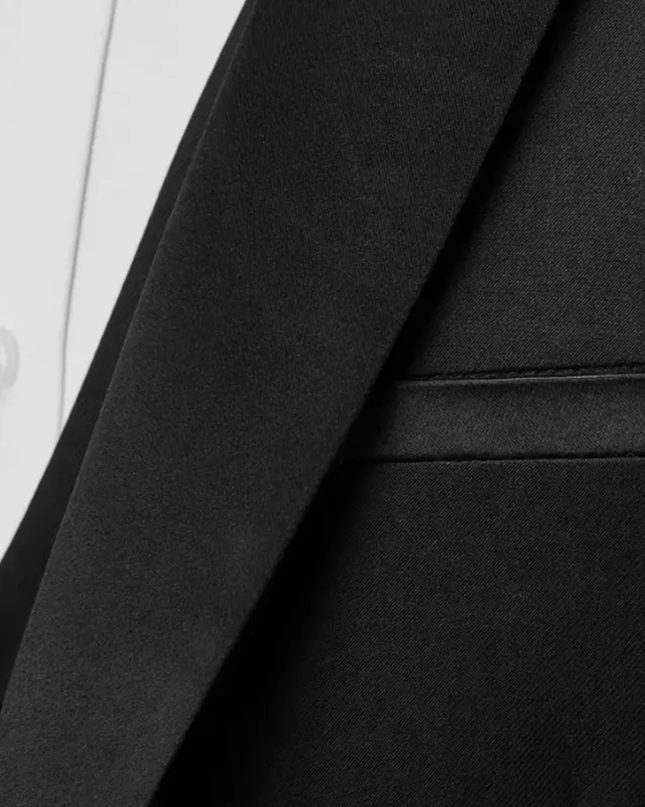Men’s Slim Fit Three-Piece Tuxedo Suit – Tailored Formal Ensemble for Weddings & Black-Tie Events