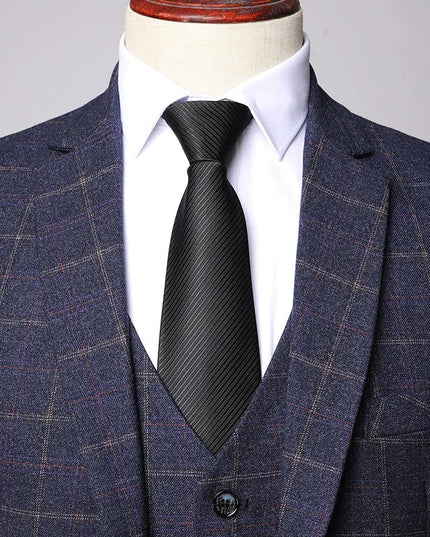 Men’s Three-Piece Suit – Classic Ensemble