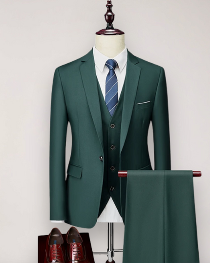 Men’s Three-Piece Suit Set – Tailored Fit Blazer, Waistcoat, and Trousers for Formal Occasions