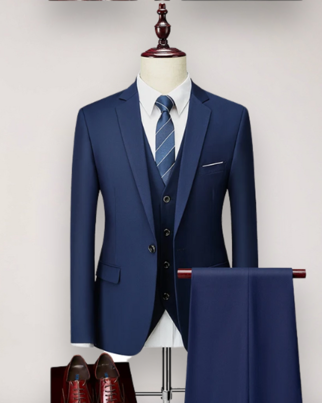 Men’s Three-Piece Suit Set – Tailored Fit Blazer, Waistcoat, and Trousers for Formal Occasions