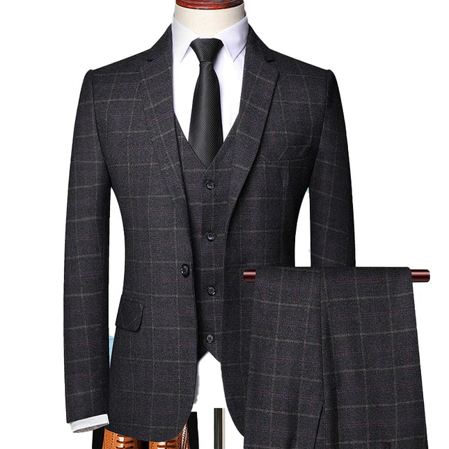 Men’s Three-Piece Suit – Classic Ensemble