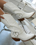 White / 4