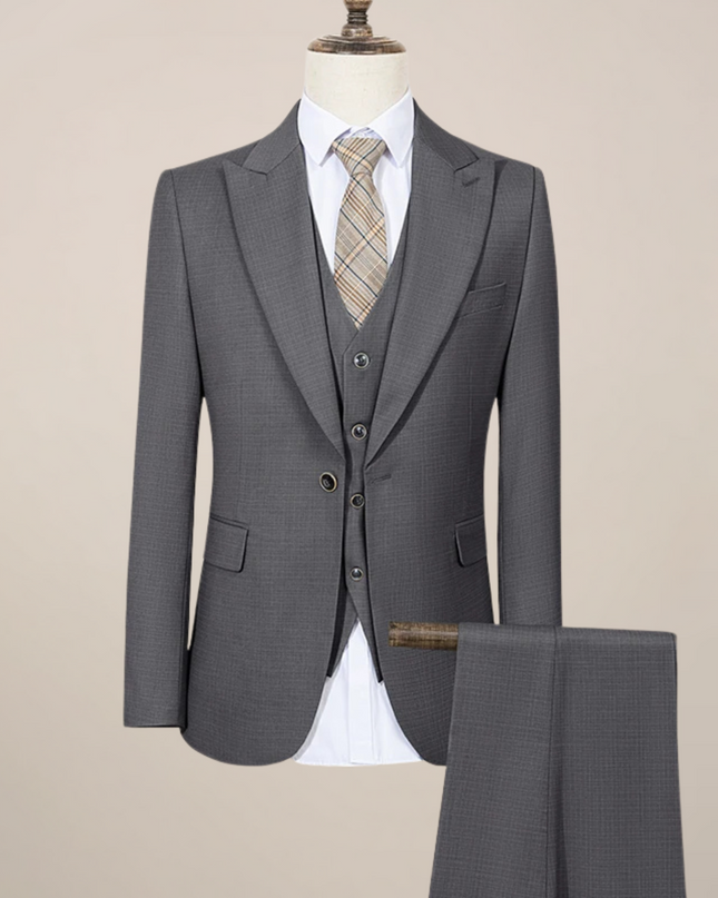 Slim Fit Green Three-Piece Suit for Men – Summer Lightweight Business Formal Set