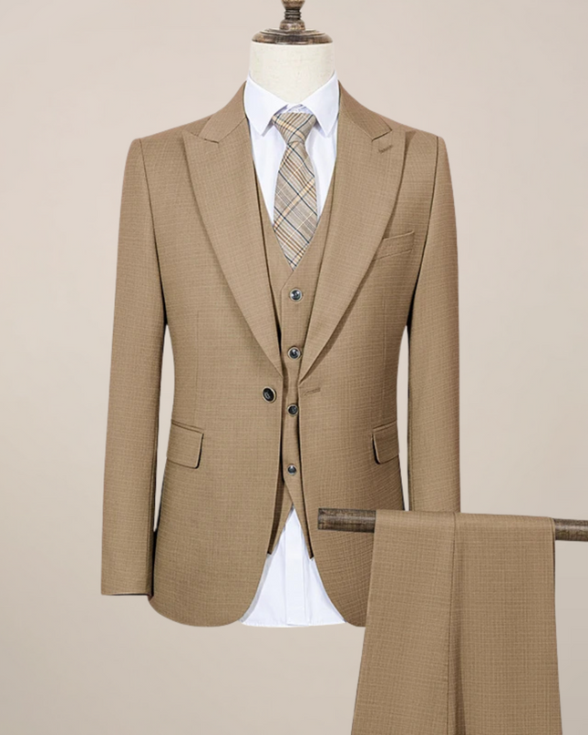 Slim Fit Green Three-Piece Suit for Men – Summer Lightweight Business Formal Set