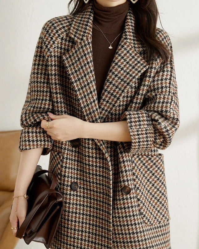 Women’s Long Checkered Blazer – Classic Autumn Winter Style