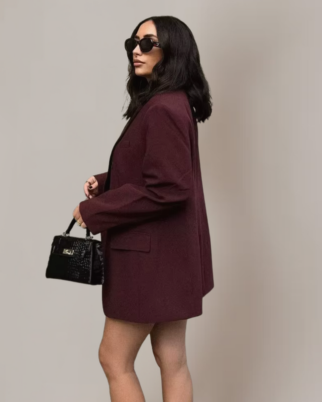 Women’s Tailored Burgundy Blazer – Refined Fit for Smart-Casual Looks