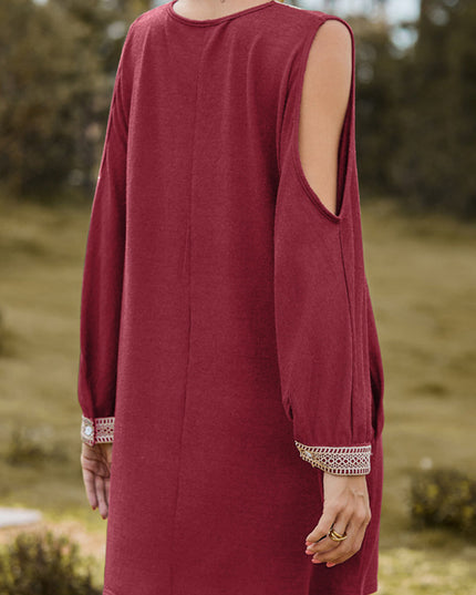 Aria | Casual Dress with V-Neck Lace Trim