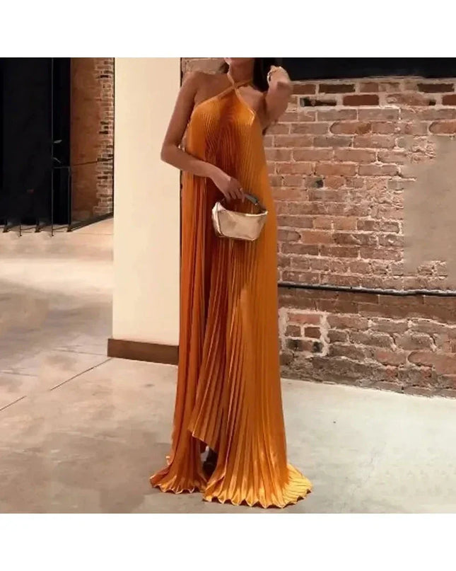 Kyla - Chic Pleated Halter Neck Maxi Dress