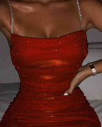 Red / M